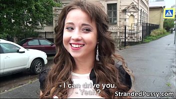 Fete curve care agata baieti pe strada si se fut cu ei xxl