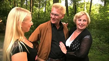 Sou de cinci stele face o curva dupa ce suge pula