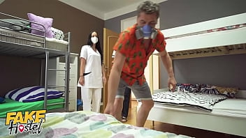 Virgine porno porno face sex pe covor